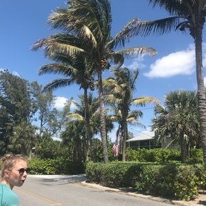 Meet your Posher, Paige